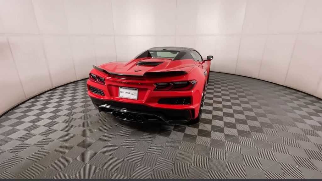 New 2025 Chevrolet Corvette Z06 image 15