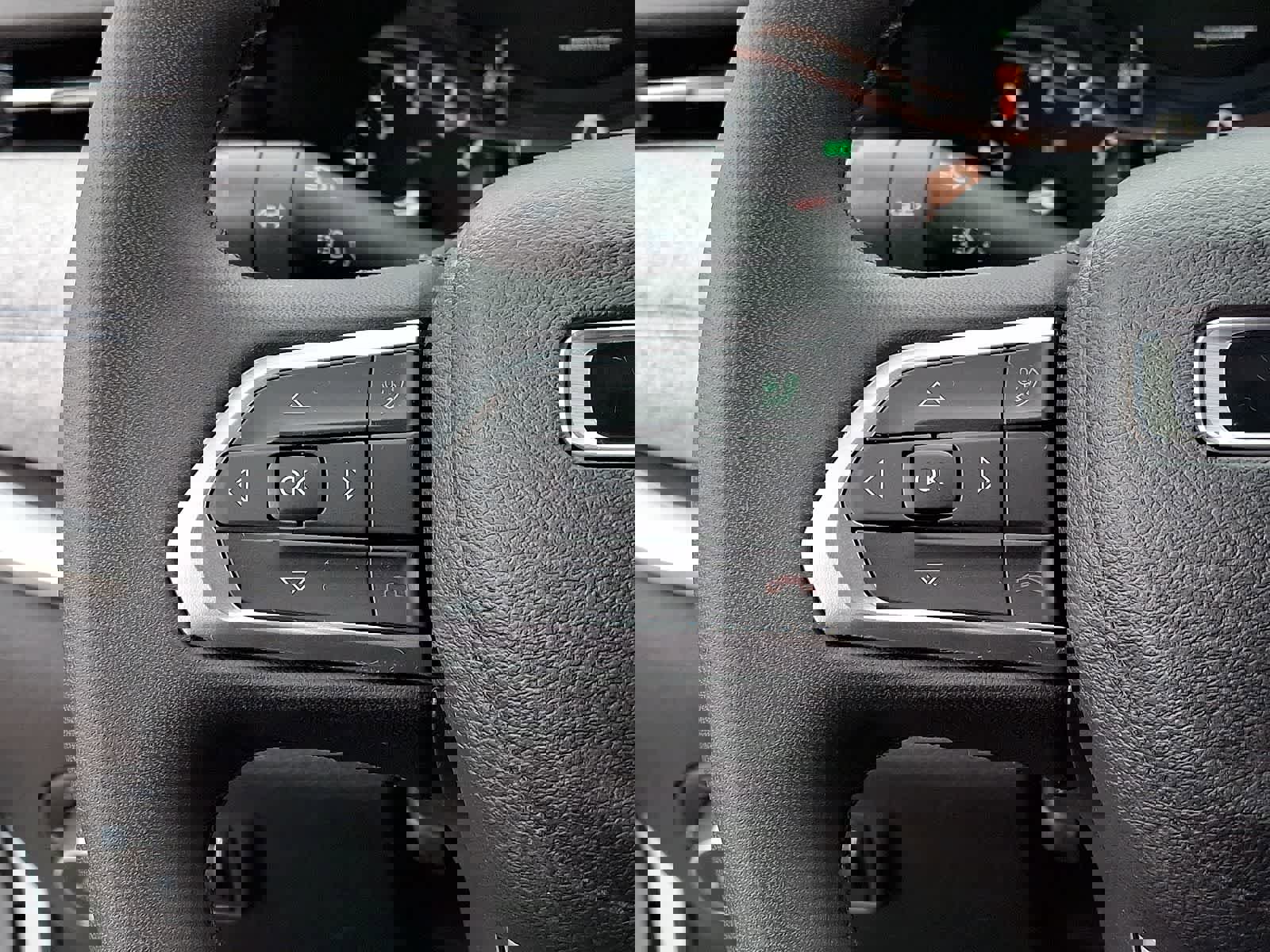 Used 2023 Jeep Compass Latitude image 20