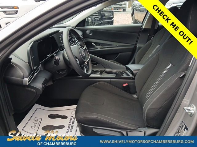 Used 2023 Hyundai Elantra SEL FWD image 12