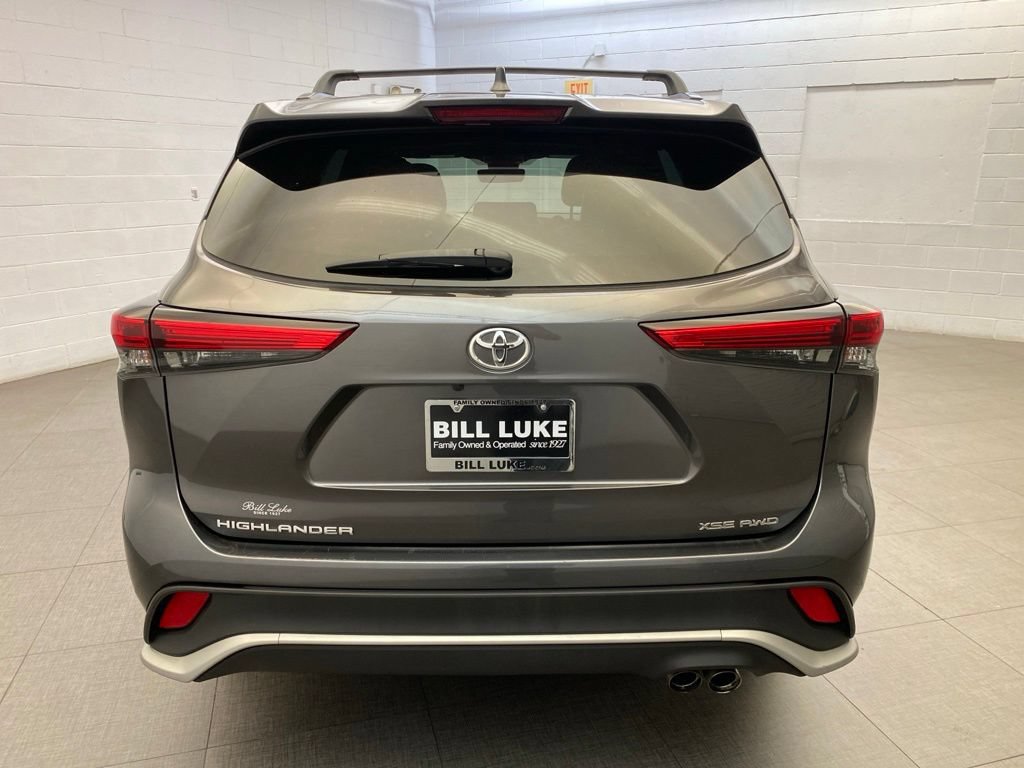 Used 2021 Toyota Highlander XSE AWD/4WD image 8