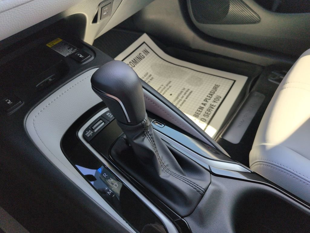 Certified 2025 Toyota Corolla XSE image 24