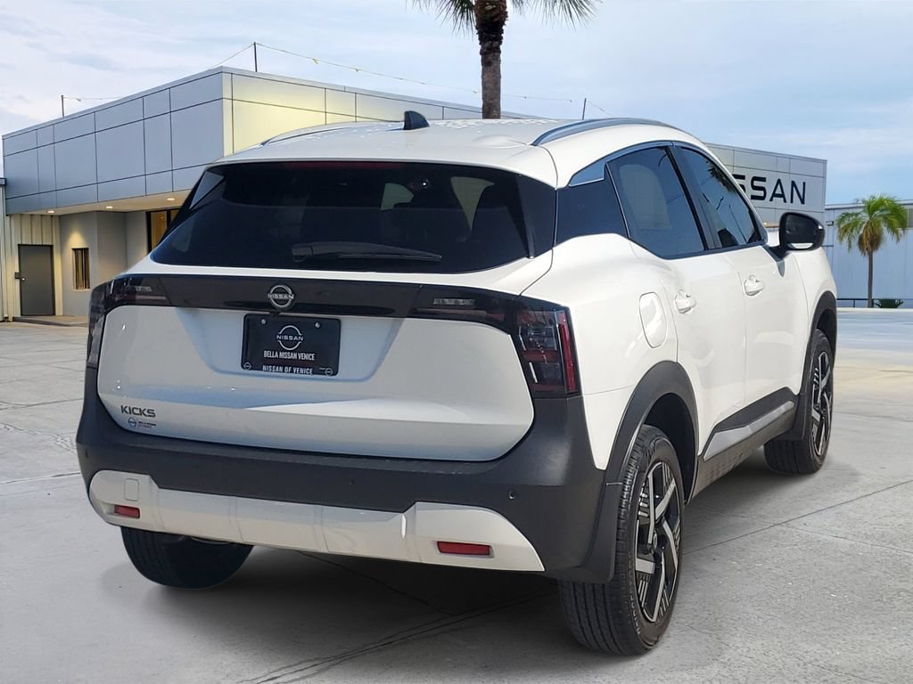 Used 2026 Nissan Kicks SV w/ Illumination Package FWD image 6