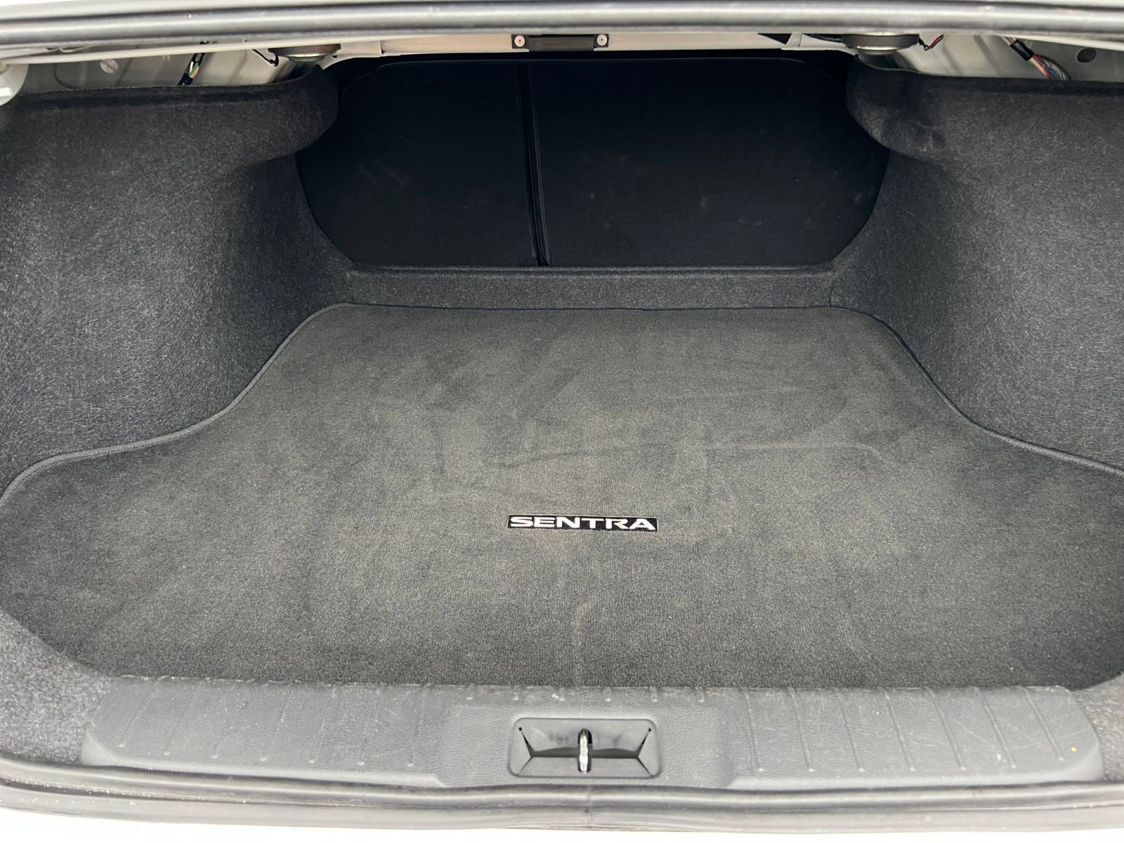 Used 2025 Nissan Sentra S FWD image 27