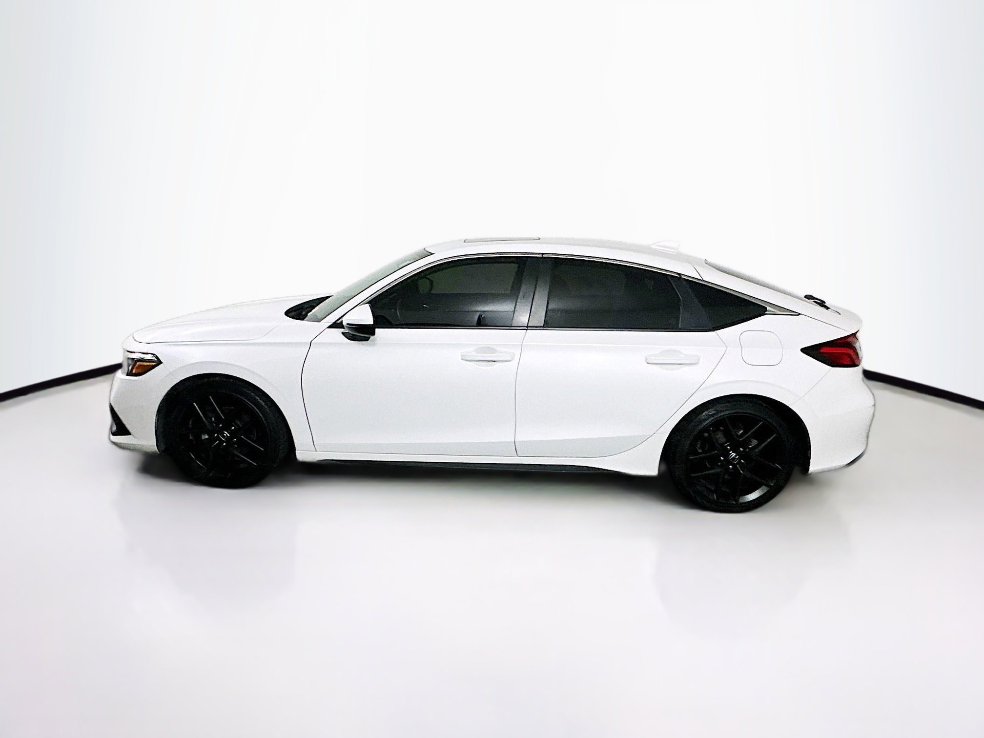 Used 2024 Honda Civic Sport Touring image 4
