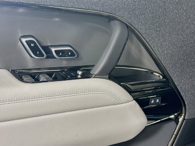 New 2027 Land Rover Range Rover Sport SE AWD/4WD image 20