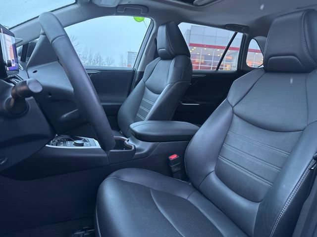 Used 2023 Toyota RAV4 Limited AWD/4WD image 10