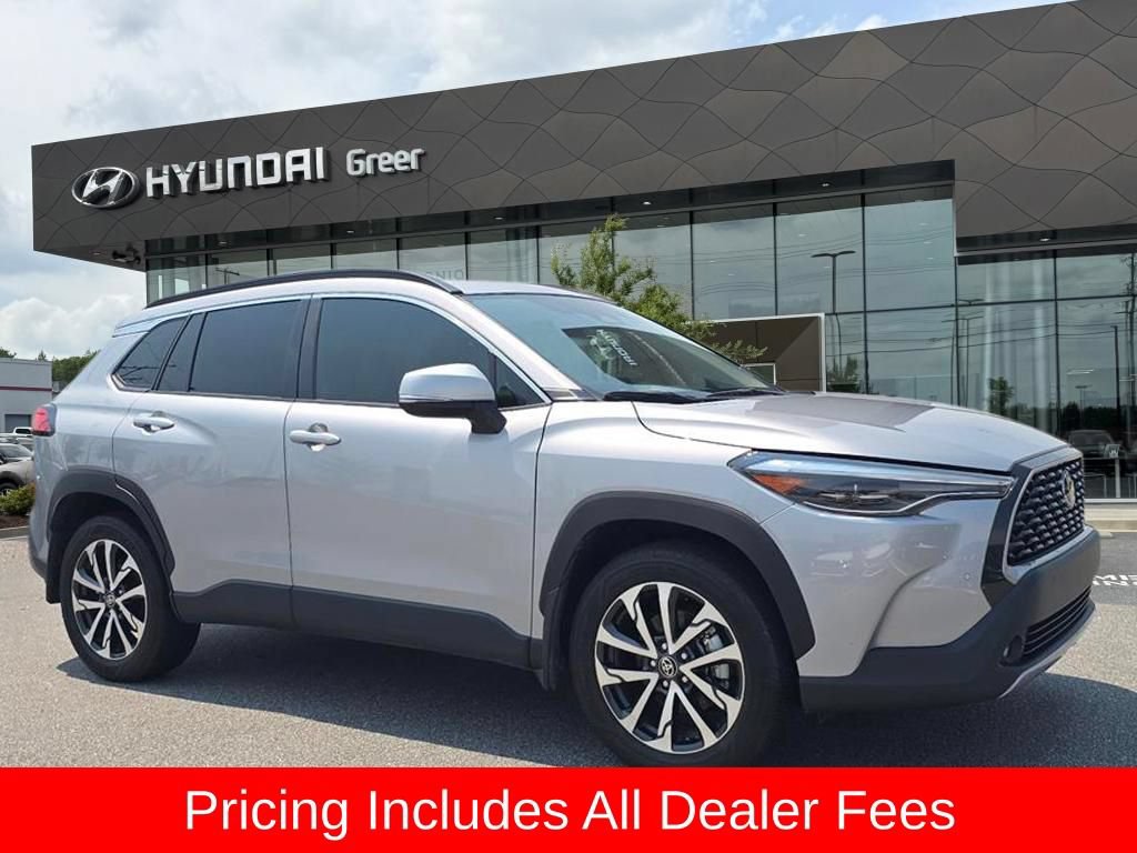 Used 2024 Toyota Corolla Cross XLE w/ Convenience Package AWD/4WD video 1