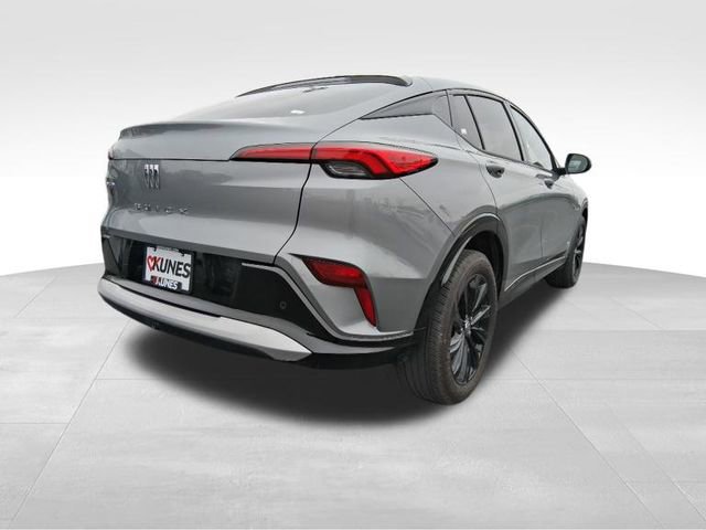 Used 2025 Buick Envista Sport Touring image 8