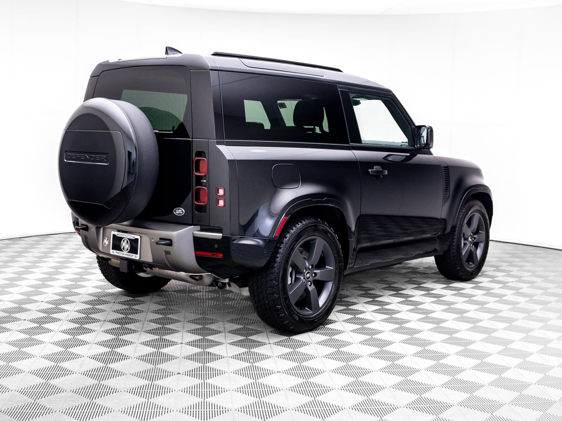 Used 2023 Land Rover Defender 90 X-Dynamic SE AWD/4WD image 5