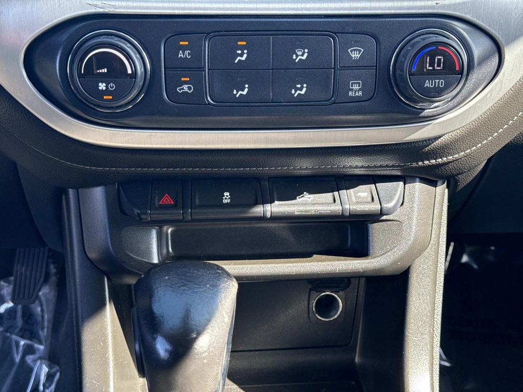 Used 2022 GMC Canyon Elevation w/ Trailering Package image 25