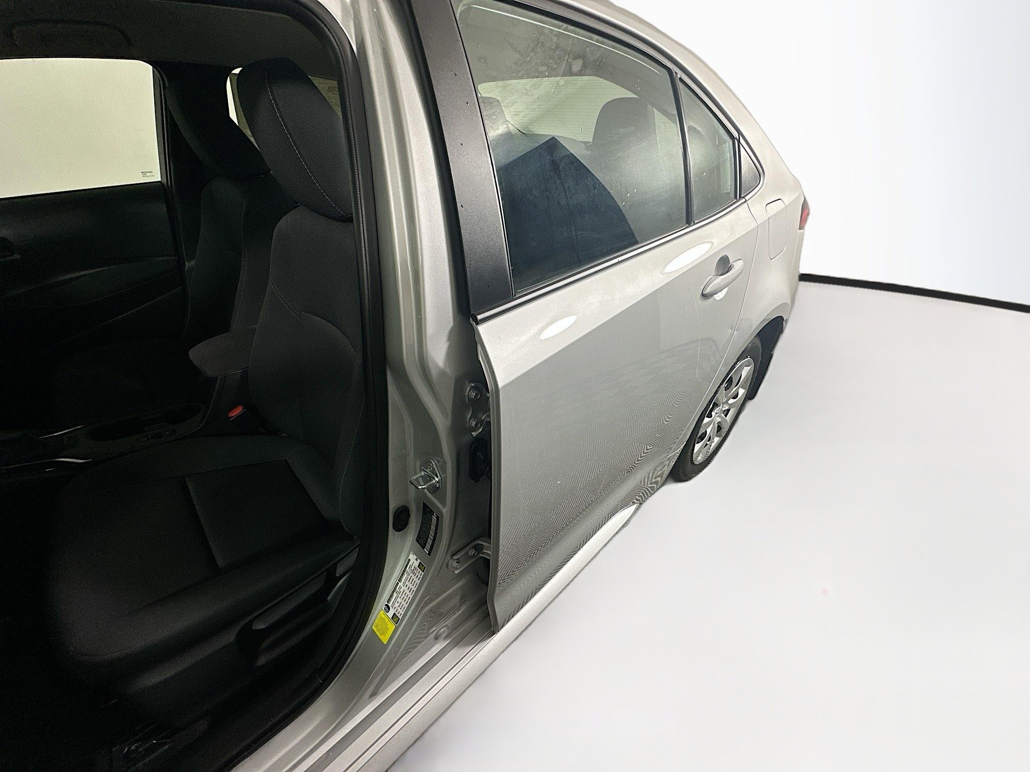 Used 2026 Toyota Corolla LE FWD image 12