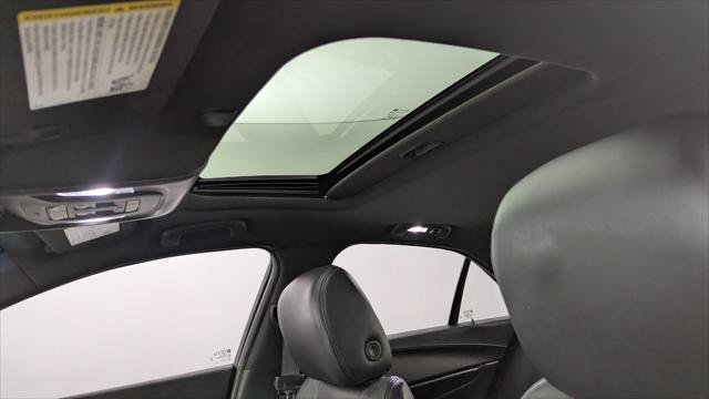 Used 2022 Cadillac CT4 Premium Luxury RWD image 30