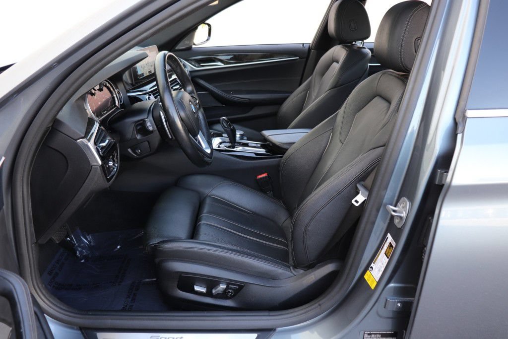 Used 2017 BMW 540i w/ Premium Package RWD image 18