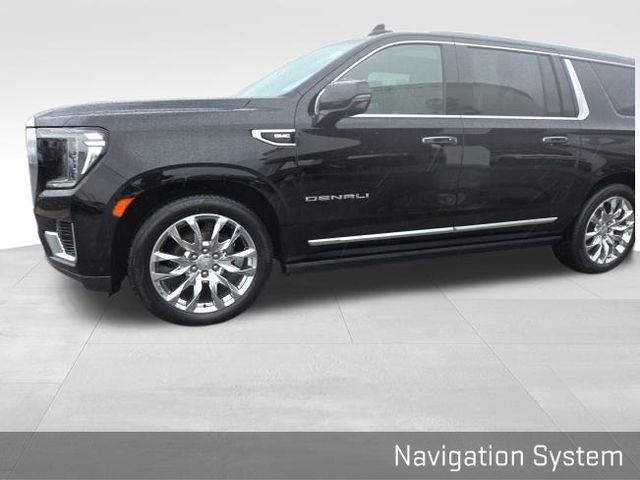 Used 2024 GMC Yukon XL Denali w/ Advanced Technology Package AWD/4WD image 11
