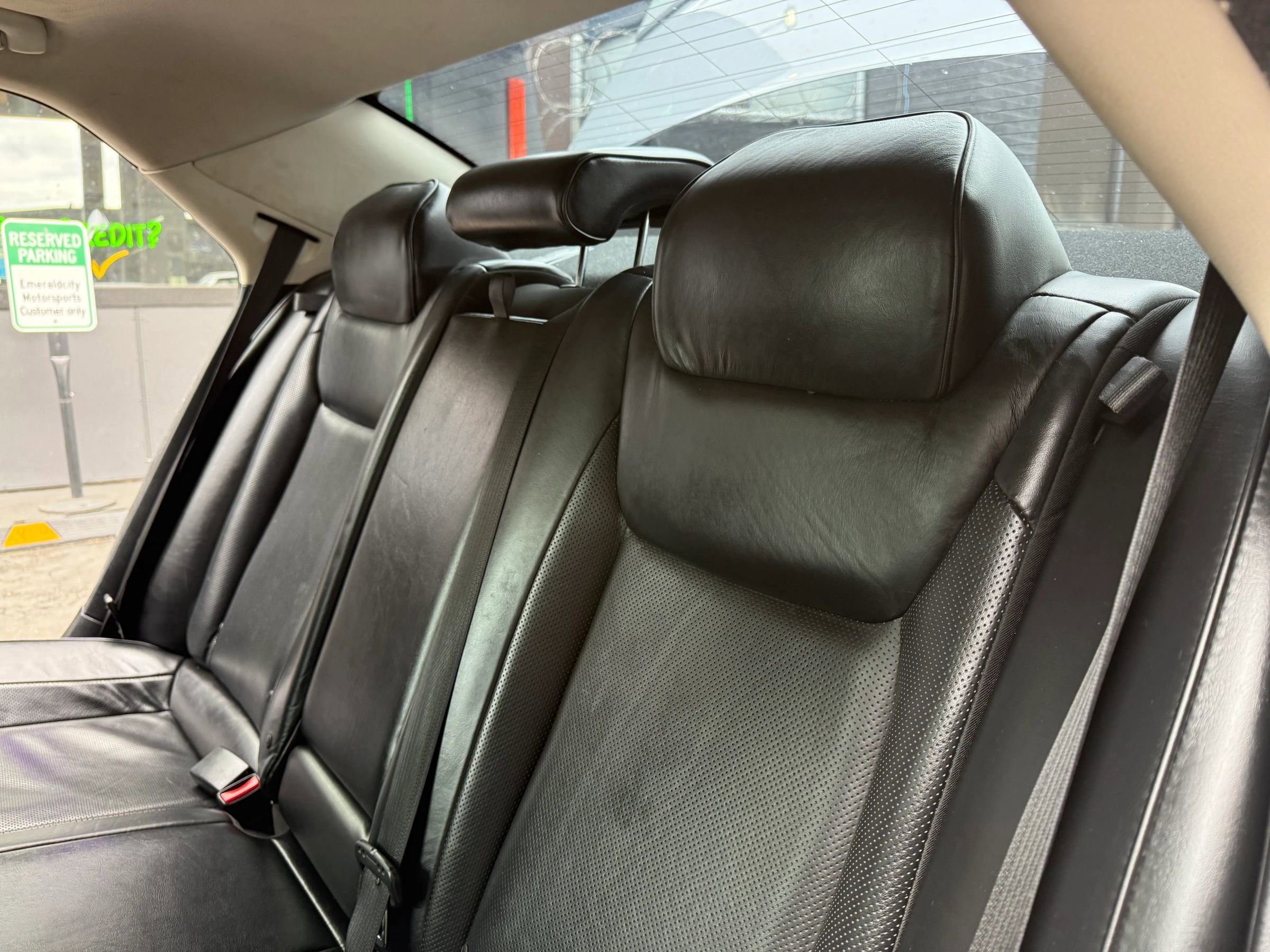 Used 2016 Chrysler 300 C w/ Safetytec Plus Group AWD/4WD image 16