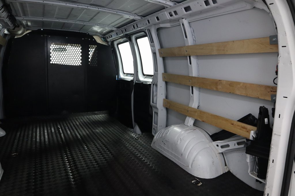 Used 2024 Chevrolet Express 2500 w/ Driver Convenience Package image 13