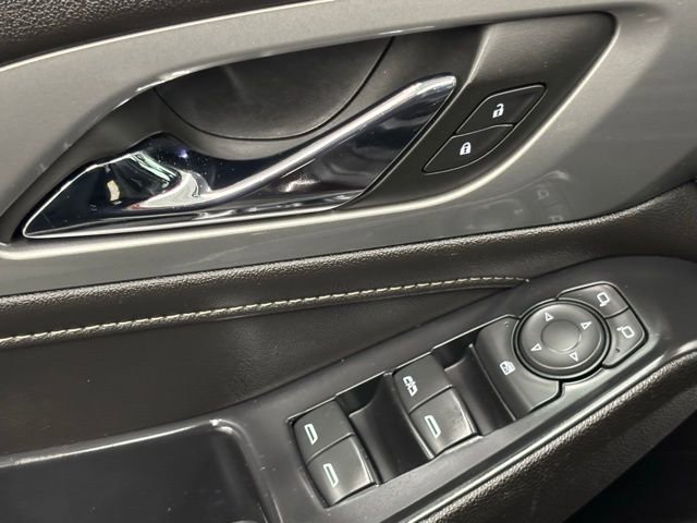 Used 2022 Chevrolet Traverse LT AWD/4WD image 17