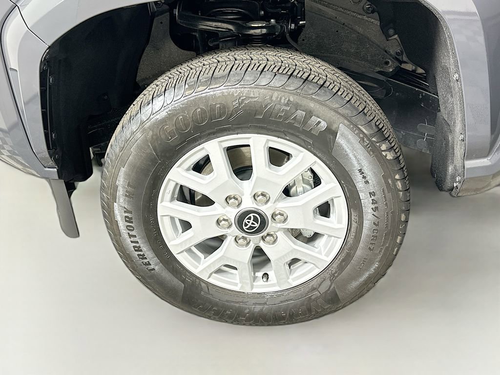 Certified 2026 Toyota Tacoma SR5 image 30