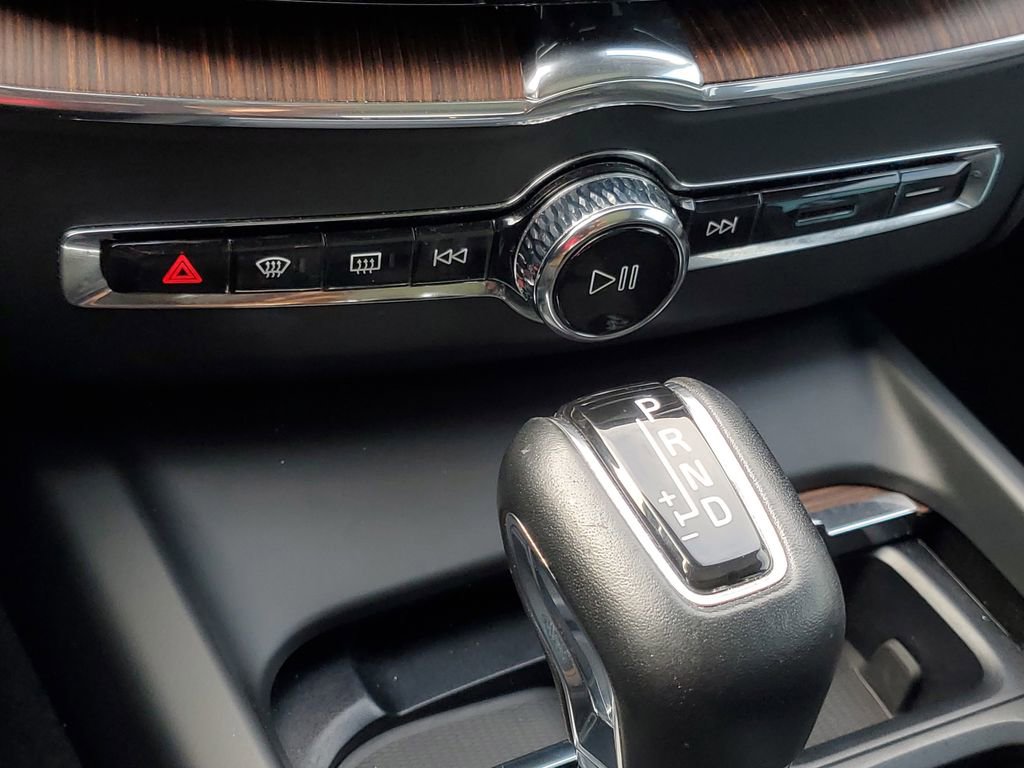 Used 2020 Volvo XC60 T5 Inscription image 23