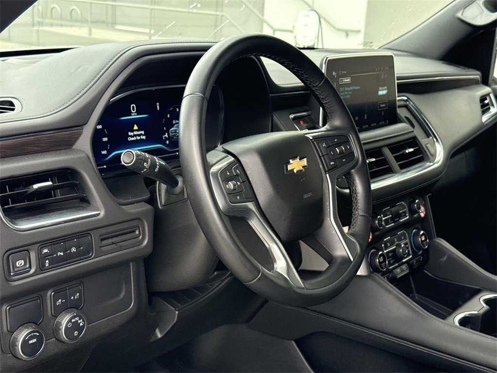 Used 2024 Chevrolet Suburban LT image 9