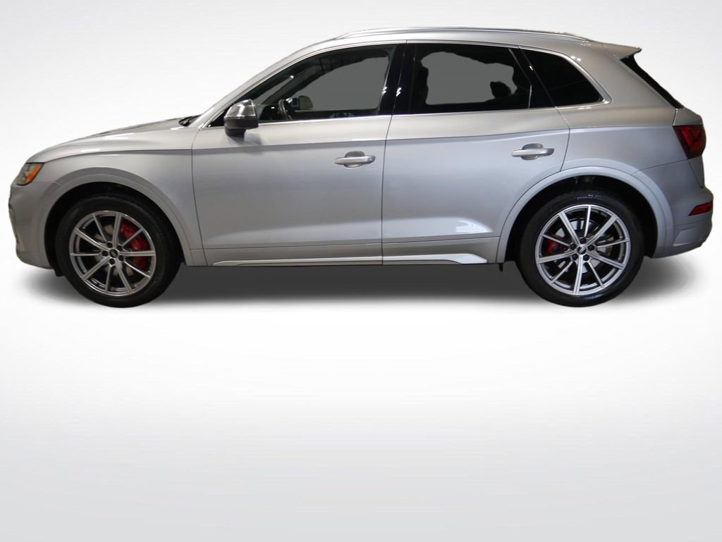 Certified 2023 Audi SQ5 Premium Plus w/ Premium Plus Package AWD/4WD image 2