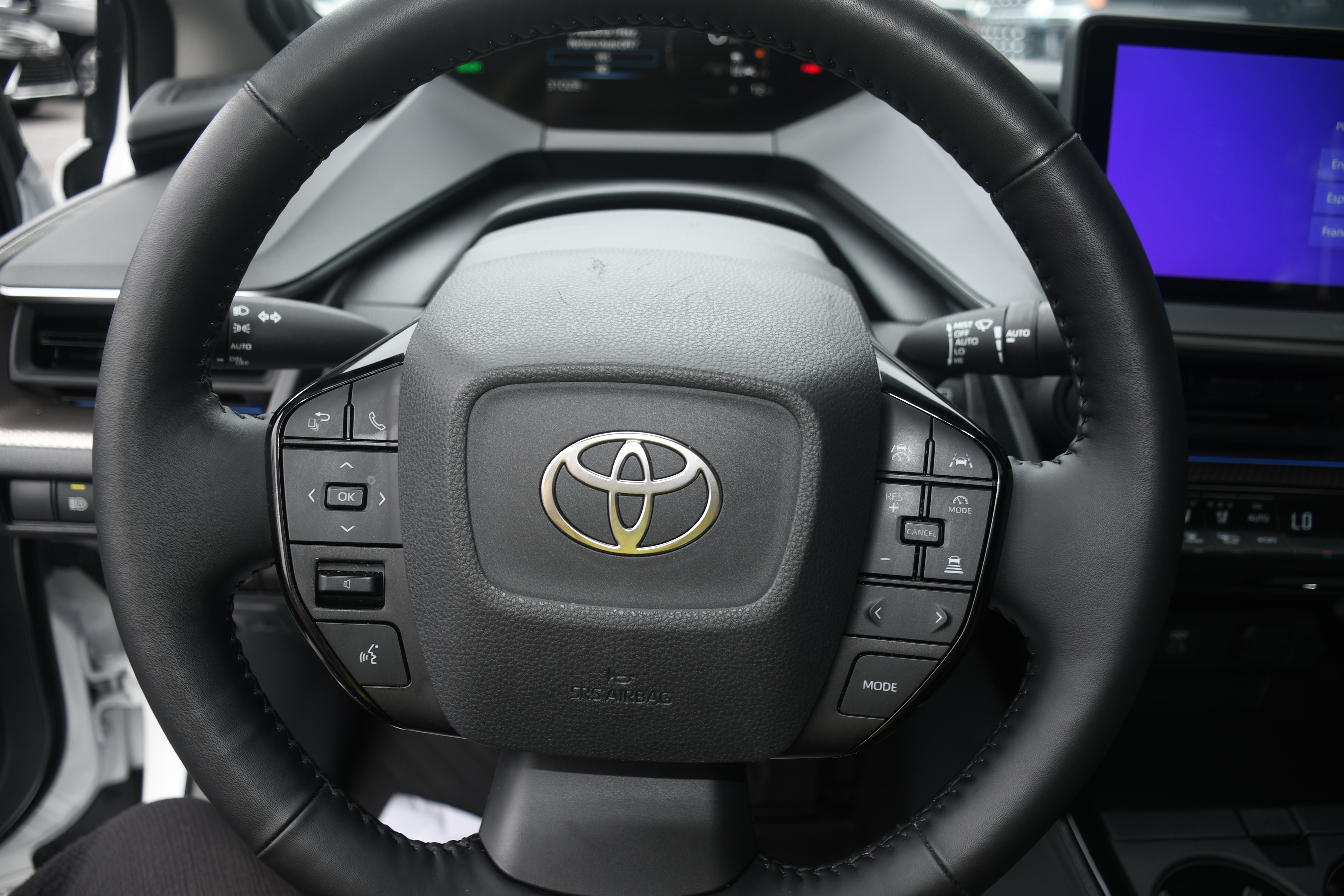 Certified 2024 Toyota Prius Limited w/ Limited Premium Package FWD image 14