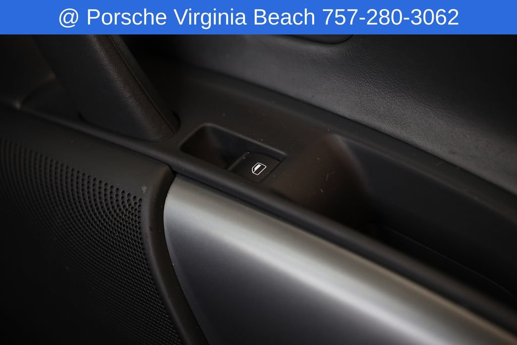 Used 2011 Audi R8 V10 AWD/4WD image 47