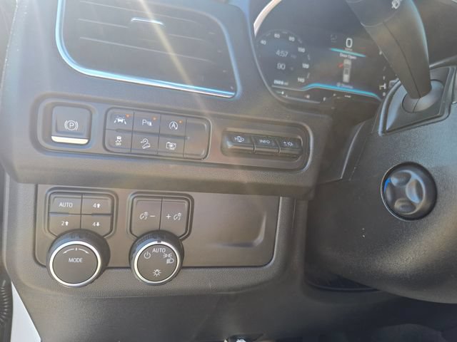 Used 2023 Chevrolet Tahoe High Country AWD/4WD image 27