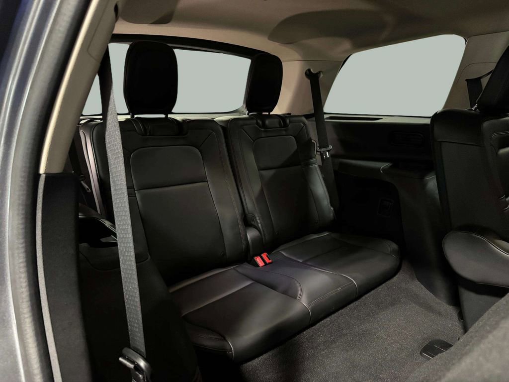 Certified 2023 Lincoln Aviator Reserve w/ Elements Package Plus image 25