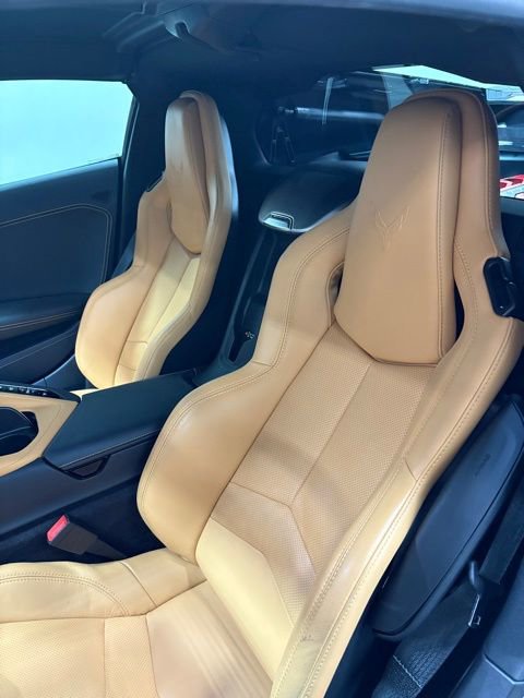 Used 2024 Chevrolet Corvette Stingray Preferred Cpe w/ Z51 Performance Package image 19