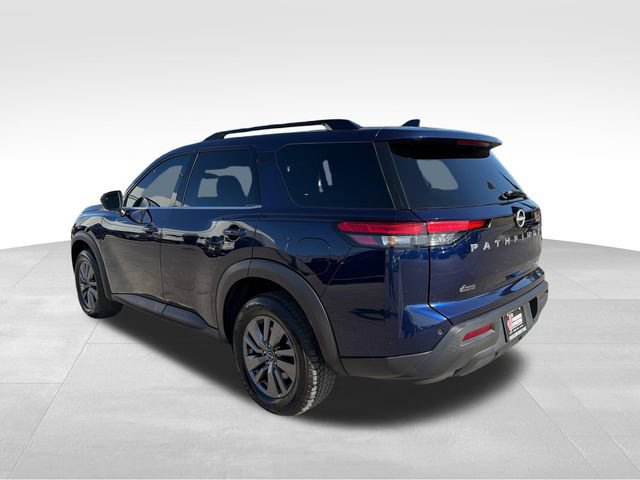 Used 2022 Nissan Pathfinder SV AWD/4WD image 5