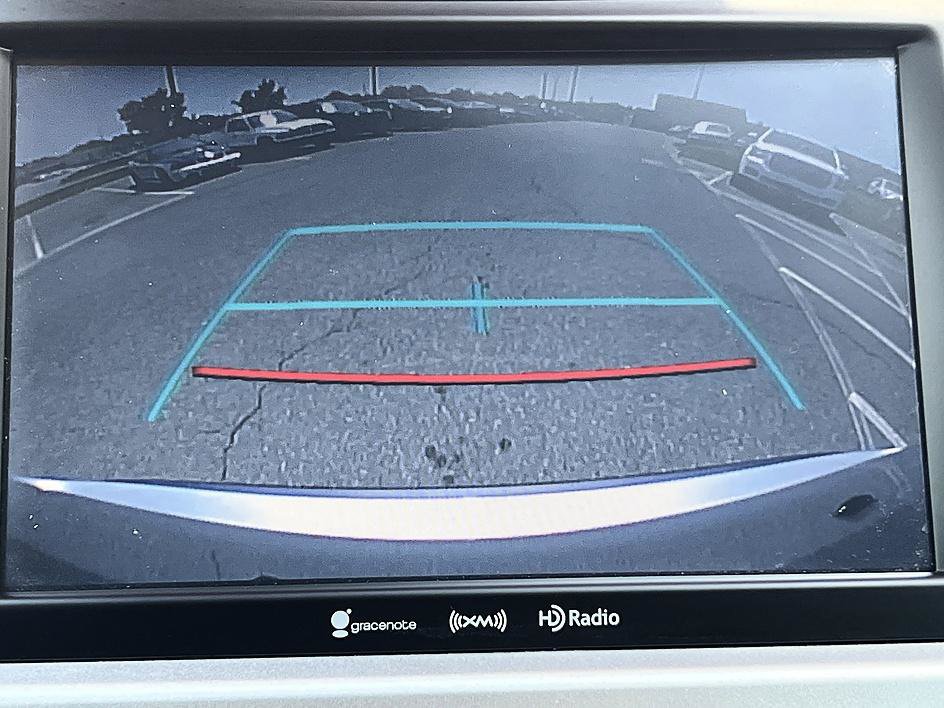 Used 2018 Toyota Highlander XLE FWD image 27