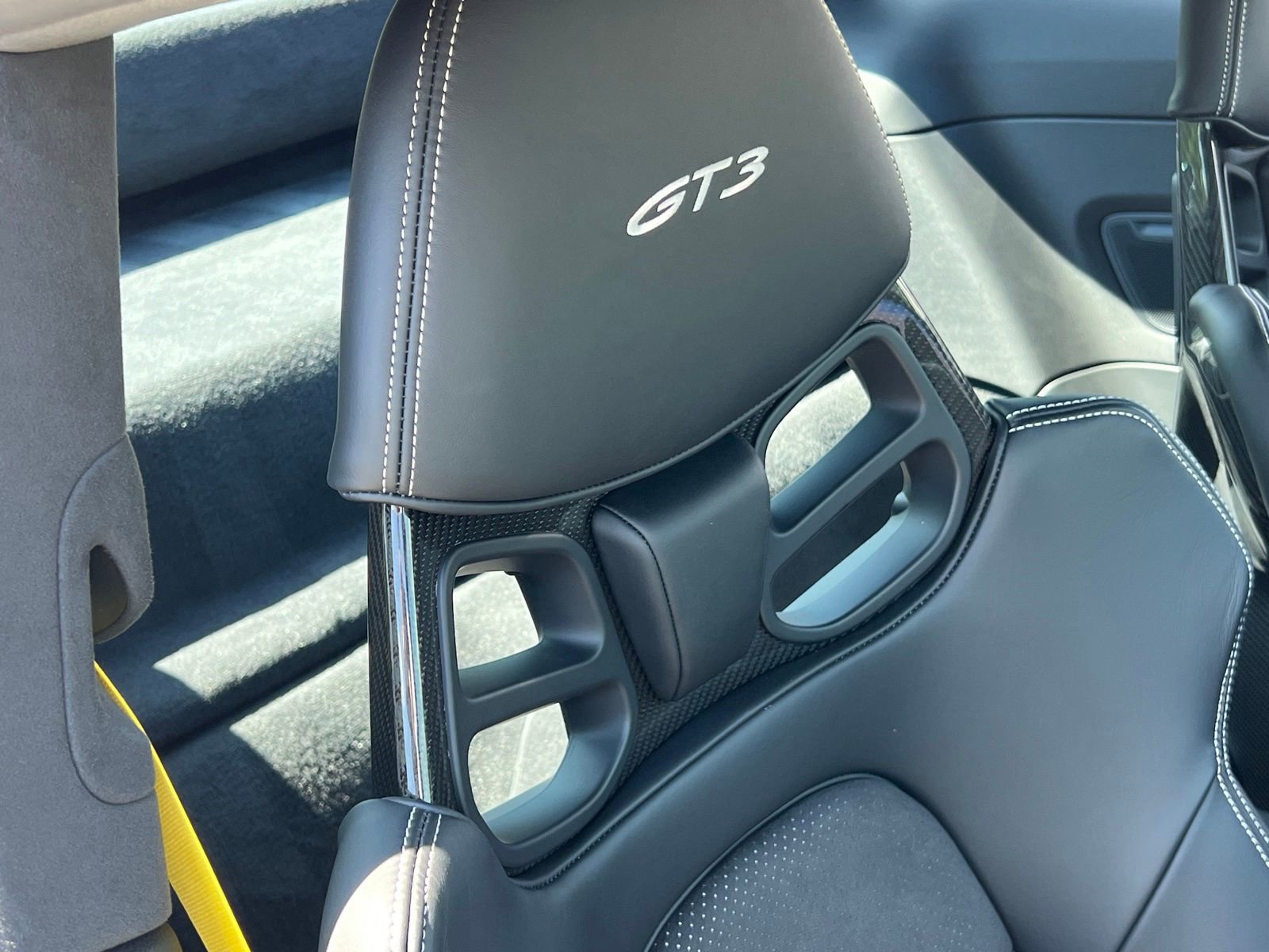 Certified 2024 Porsche 911 GT3 RWD image 43