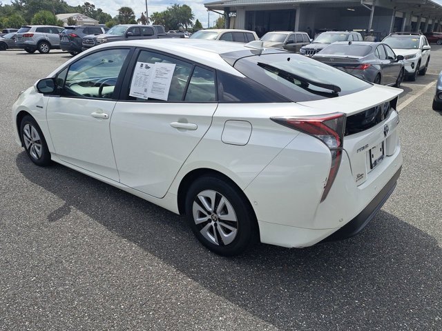 Used 2018 Toyota Prius Four image 9