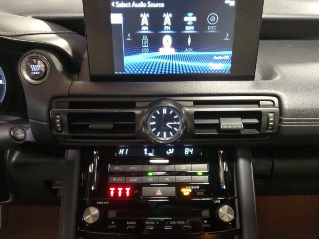 Certified 2023 Lexus IS 350 F Sport image 18