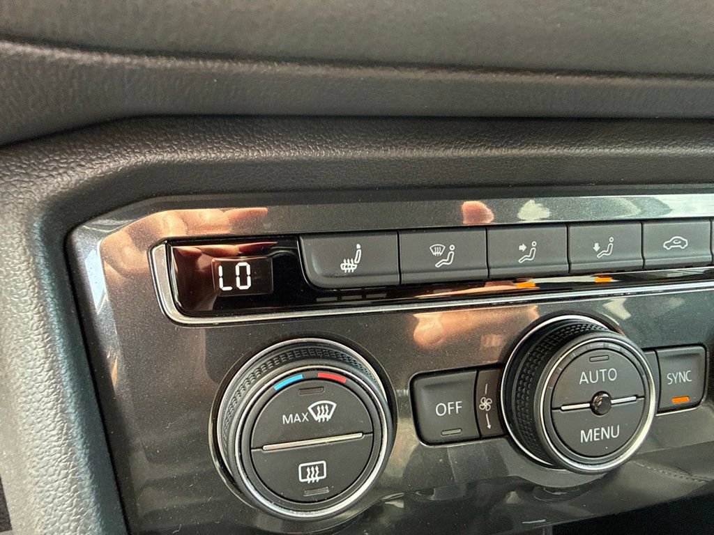 Used 2019 Volkswagen Tiguan SE AWD/4WD image 31