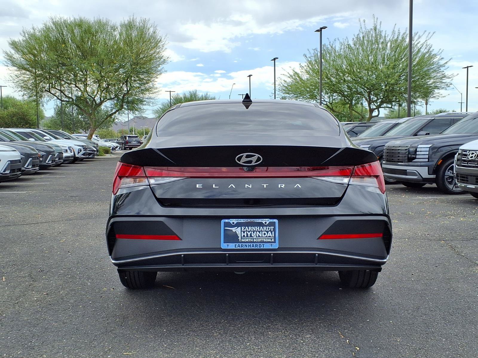 Certified 2024 Hyundai Elantra SEL FWD image 5