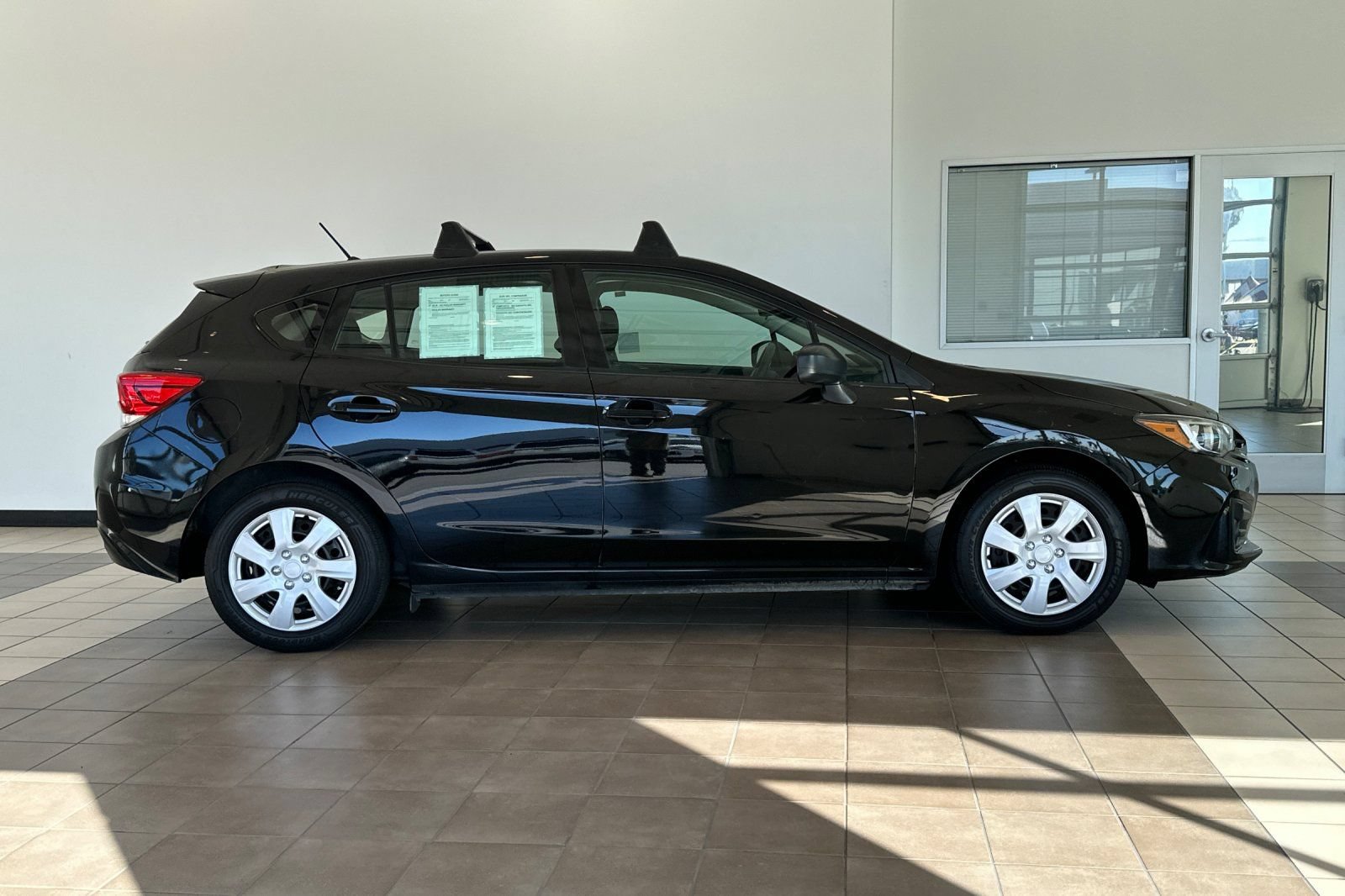 Used 2018 Subaru Impreza 2.0i AWD/4WD image 3