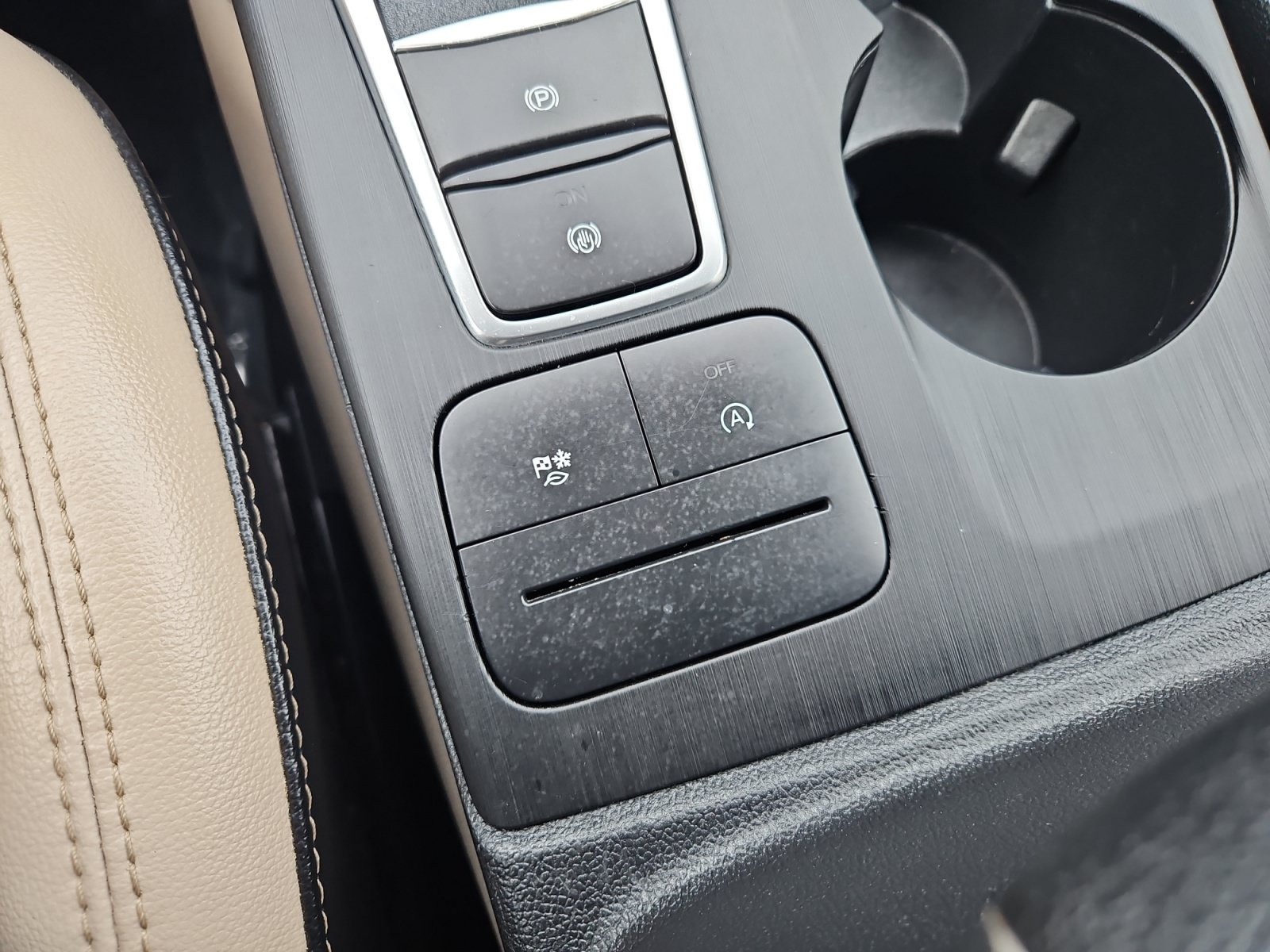 Used 2021 Ford Escape SEL AWD/4WD image 25