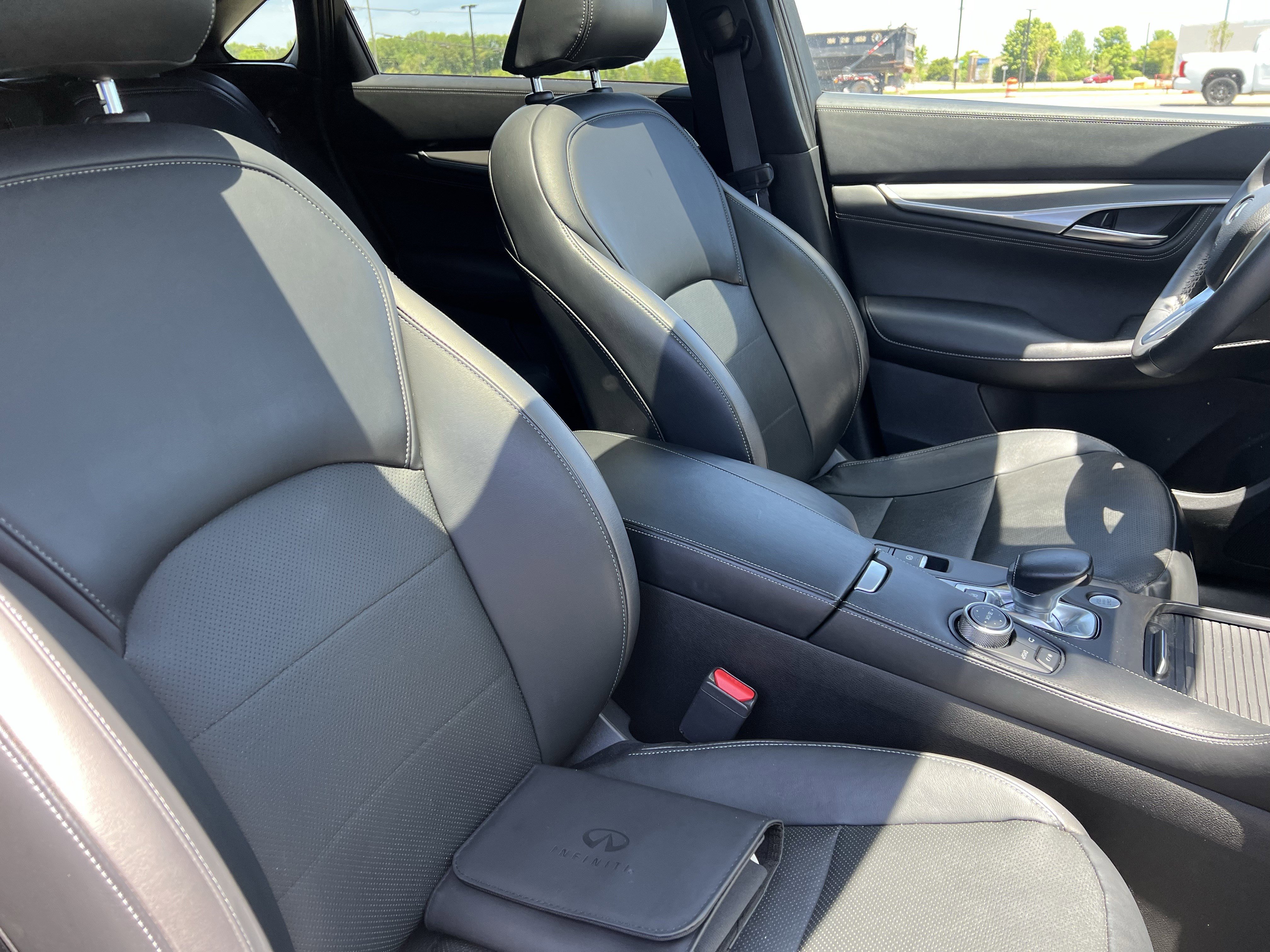 Used 2023 INFINITI QX55 Luxe w/ Cargo Package AWD/4WD image 36