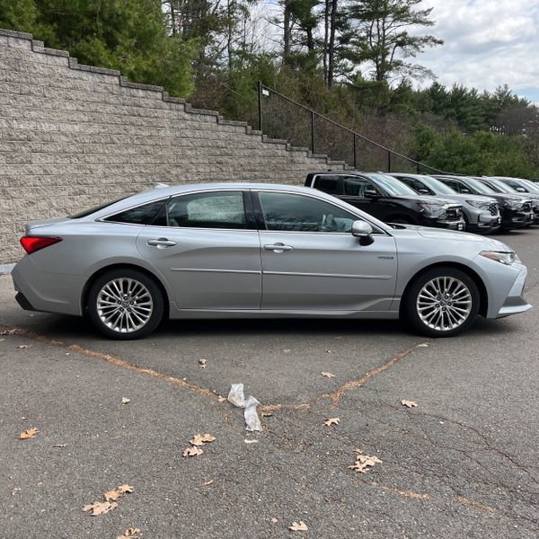 Used 2020 Toyota Avalon Limited w/ Advanced Safety Package image 7