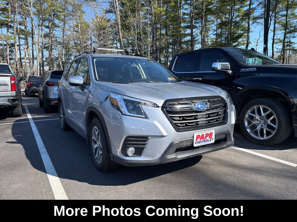 Used 2022 Subaru Forester Premium AWD/4WD image 2