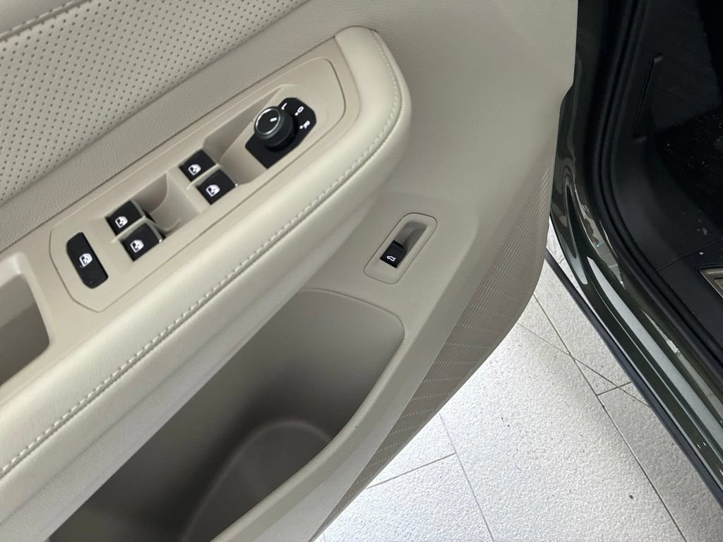 New 2026 Volkswagen Atlas SEL AWD/4WD image 33