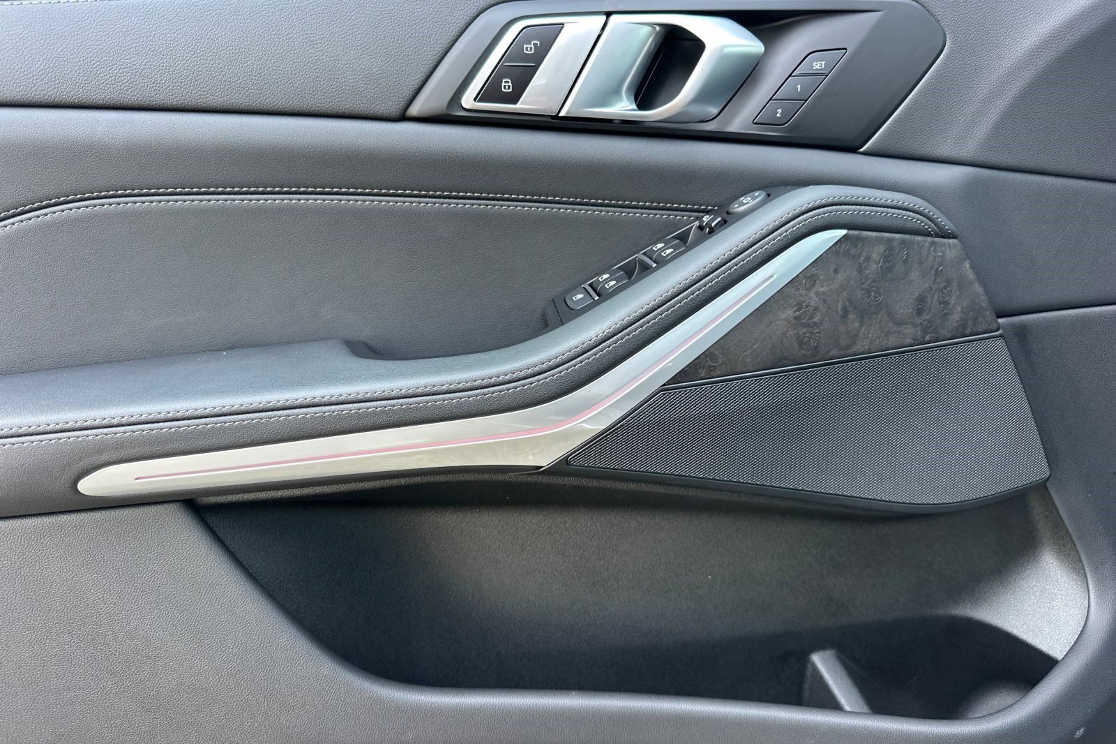 Certified 2023 BMW X5 sDrive40i w/ Climate Comfort Package image 12