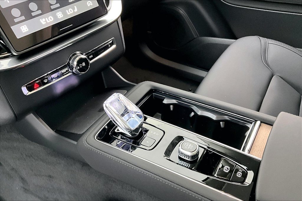 New 2026 Volvo XC90 B6 Plus AWD/4WD image 20
