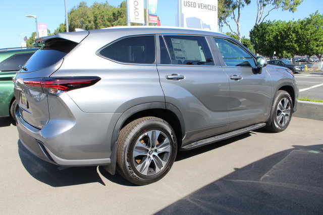 New 2026 Toyota Highlander XLE AWD/4WD image 7
