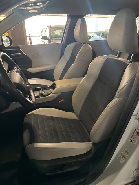 Used 2025 Mitsubishi Outlander SE AWD/4WD image 6