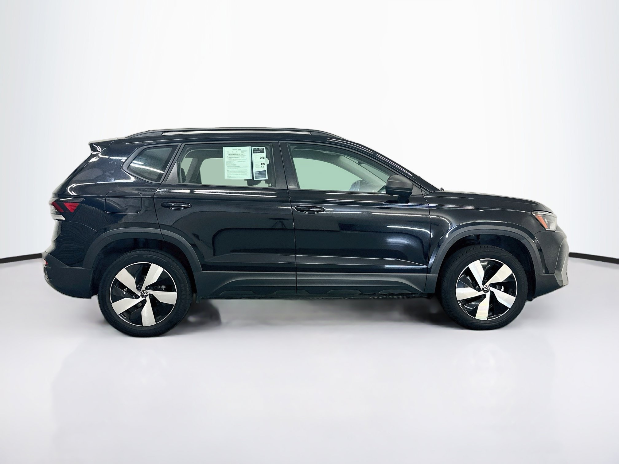 Used 2025 Volkswagen Taos S AWD/4WD image 10