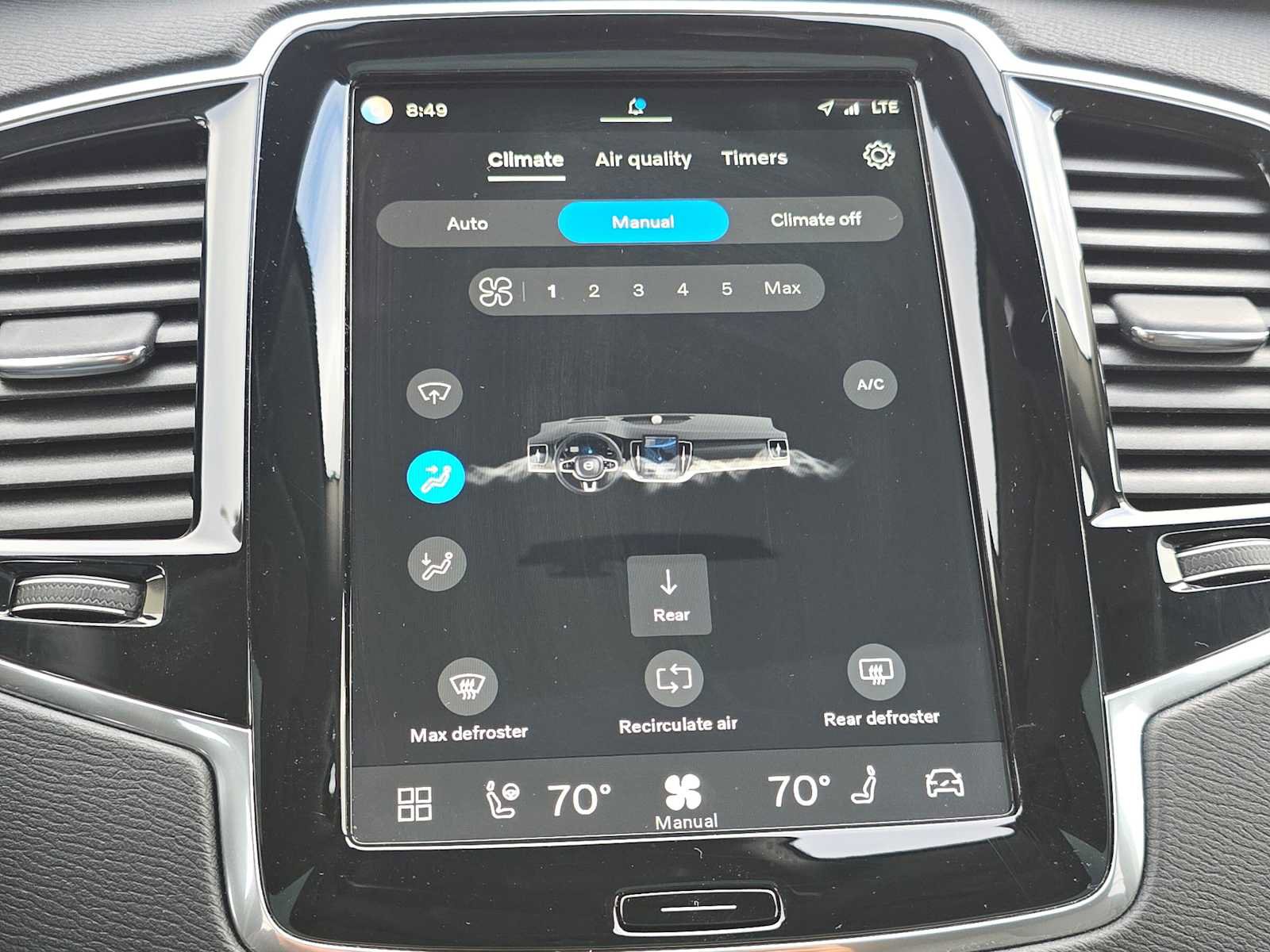 Certified 2025 Volvo XC90 T8 Plus w/ Protection Package Premier AWD/4WD image 30
