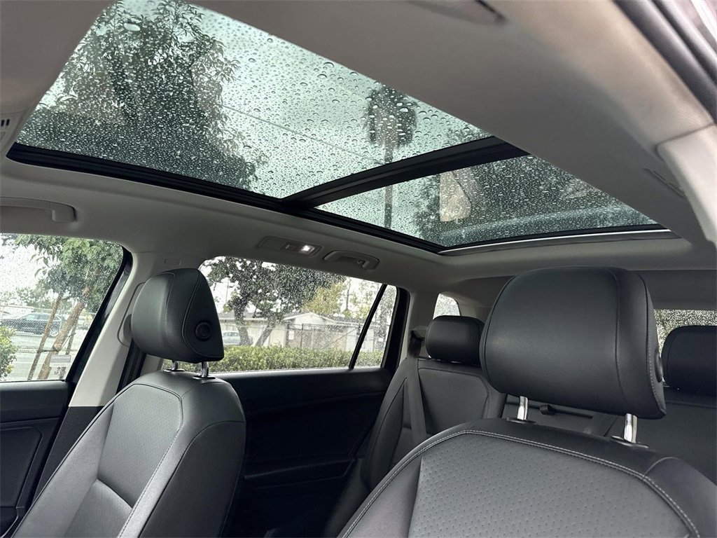 Used 2019 Volkswagen Tiguan SEL image 18